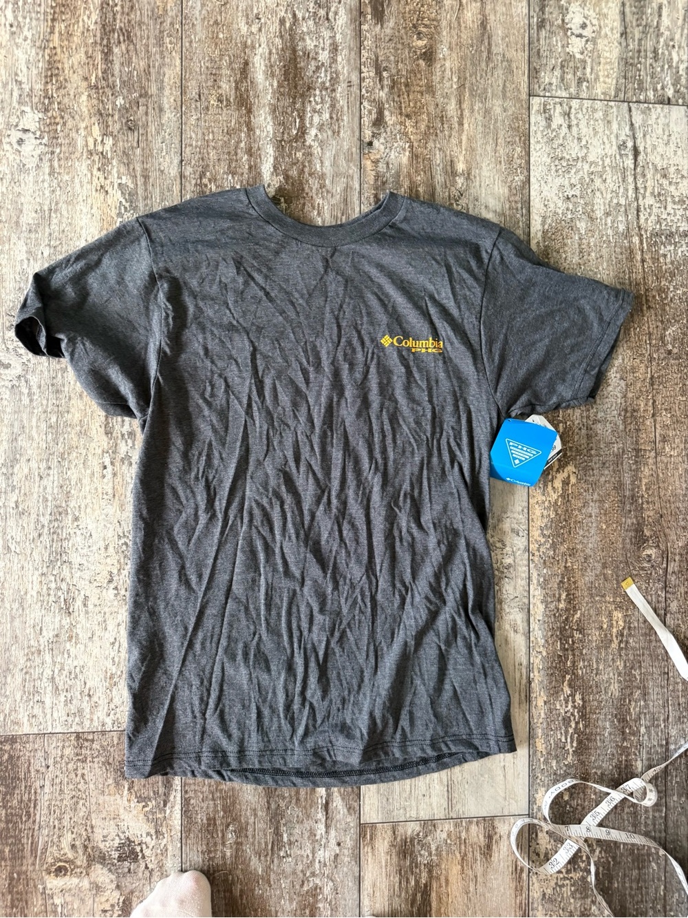 2 for $10 sale: NWT gray Columbia American flag game t-shirt - S